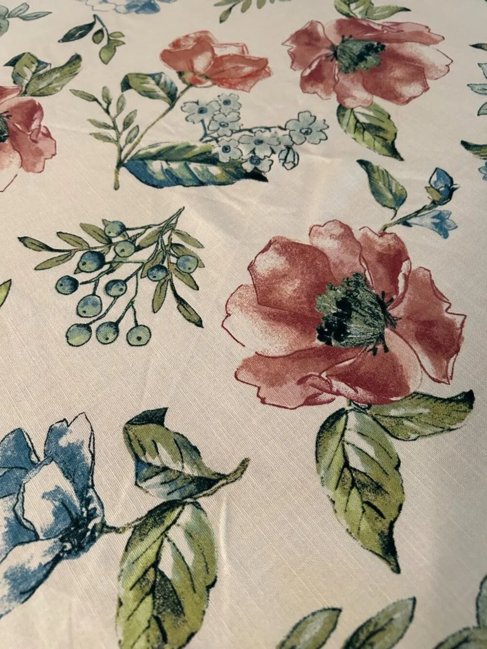 Better Homes & Gardens Floral Cotton Polyester Tablecloth 66